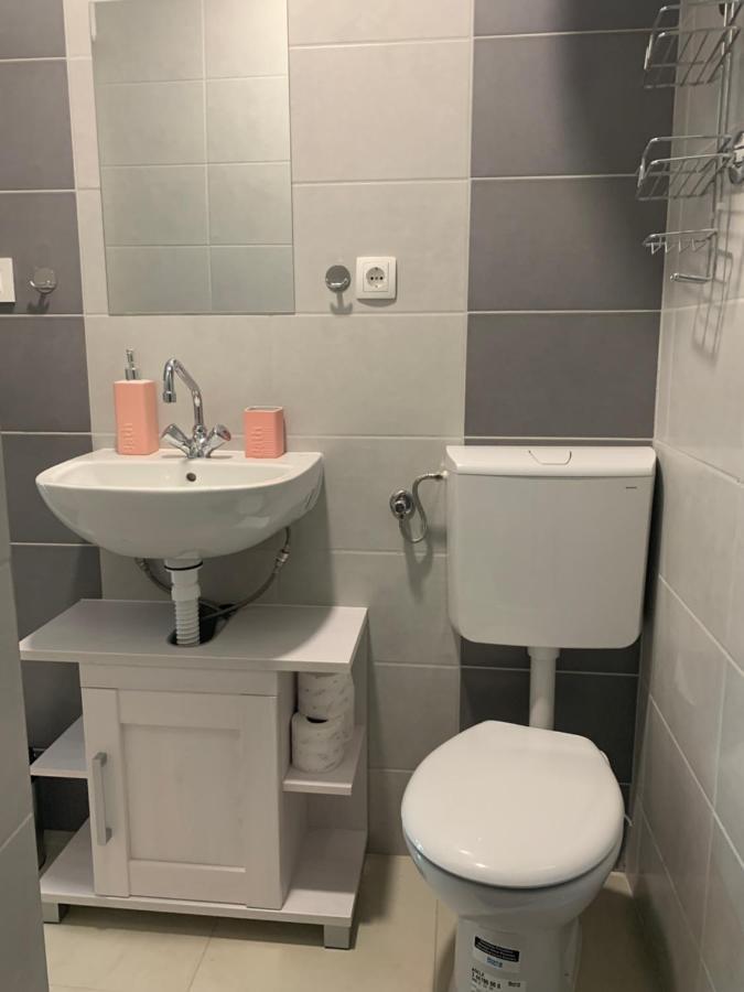 Studio Apartman Miko Имотски Экстерьер фото