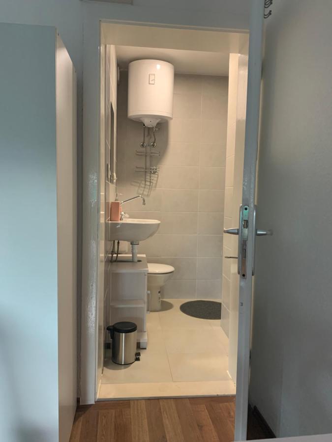 Studio Apartman Miko Имотски Экстерьер фото