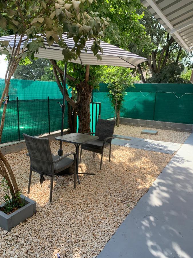 Studio Apartman Miko Имотски Экстерьер фото
